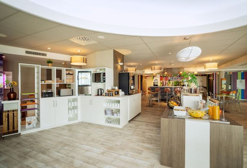 Отель Ibis Styles Les Sables Olonne