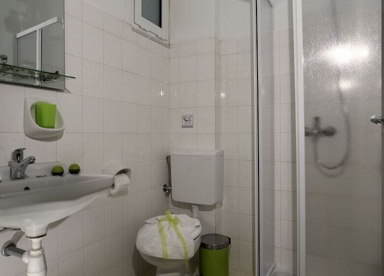 Отель Kalathos Sun