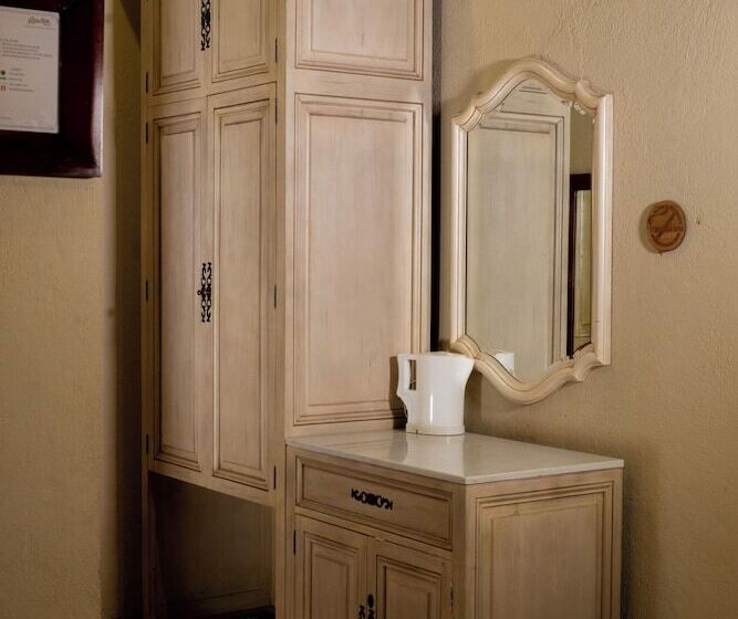 בית מלון כפרי Kayu Arum Resort