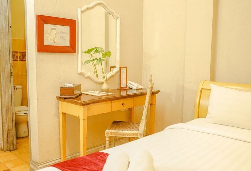 בית מלון כפרי Kayu Arum Resort