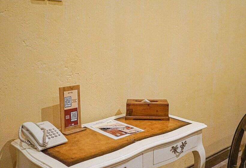 בית מלון כפרי Kayu Arum Resort