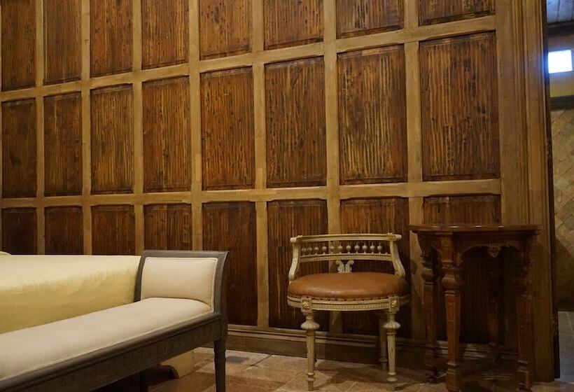 בית מלון כפרי Kayu Arum Resort