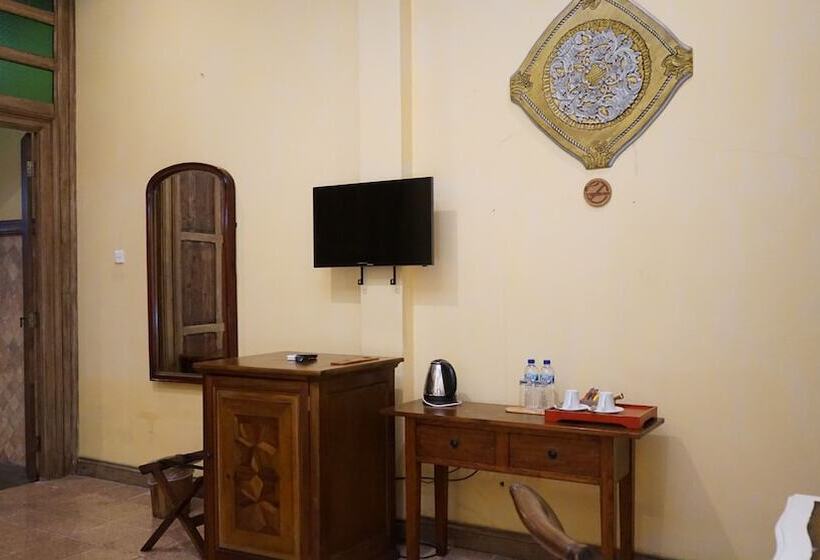 בית מלון כפרי Kayu Arum Resort