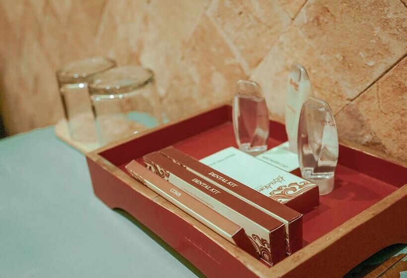 בית מלון כפרי Kayu Arum Resort