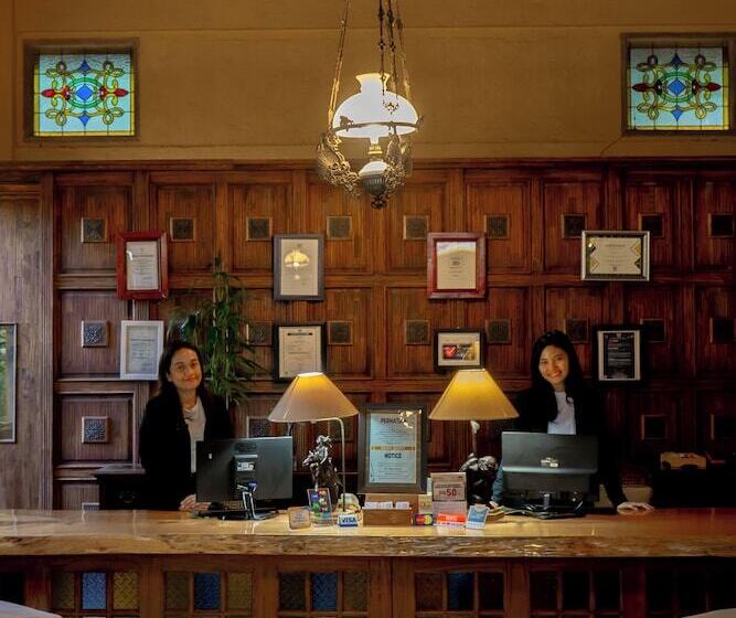 בית מלון כפרי Kayu Arum Resort