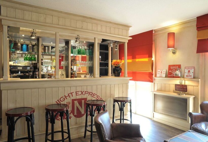 ホテル Kyriad Cholet