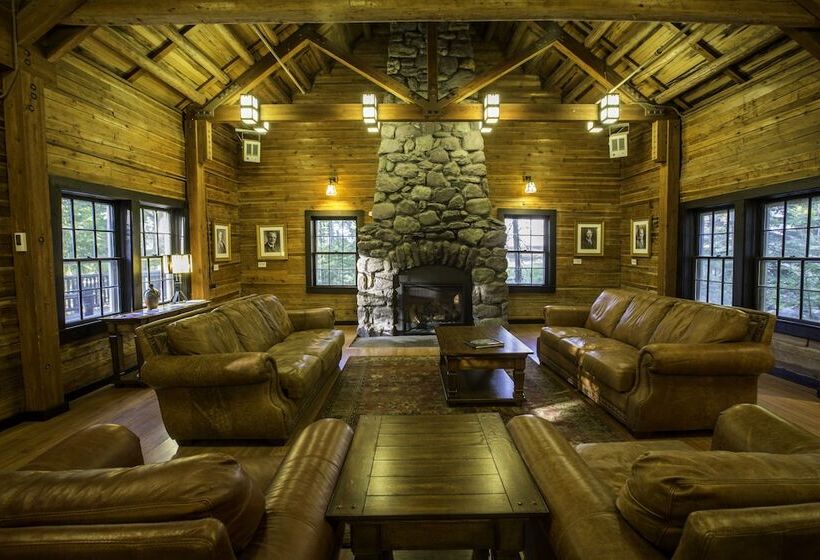 فندق Lake Mcdonald Lodge   Inside The Park