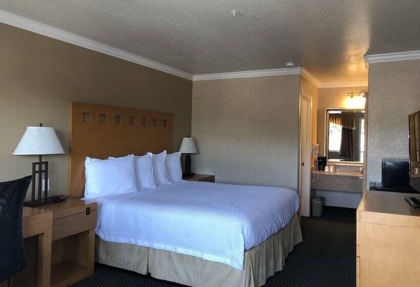 فندق Lake Point Lodge