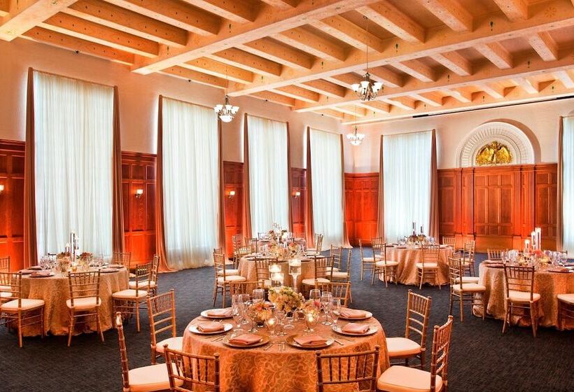 فندق Le Méridien Tampa, The Courthouse