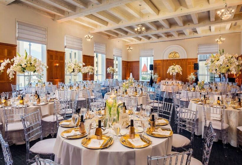 فندق Le Méridien Tampa, The Courthouse