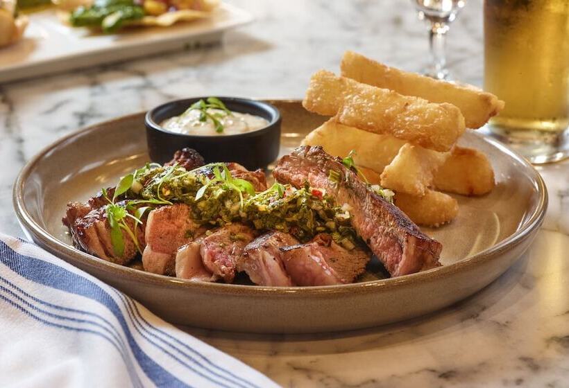 فندق Le Méridien Tampa, The Courthouse