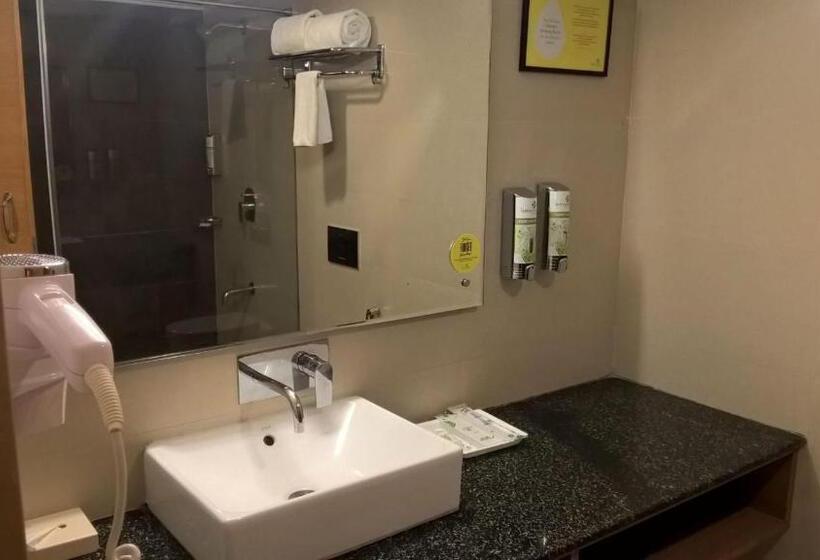 Lemon Tree Hotel, Dehradun