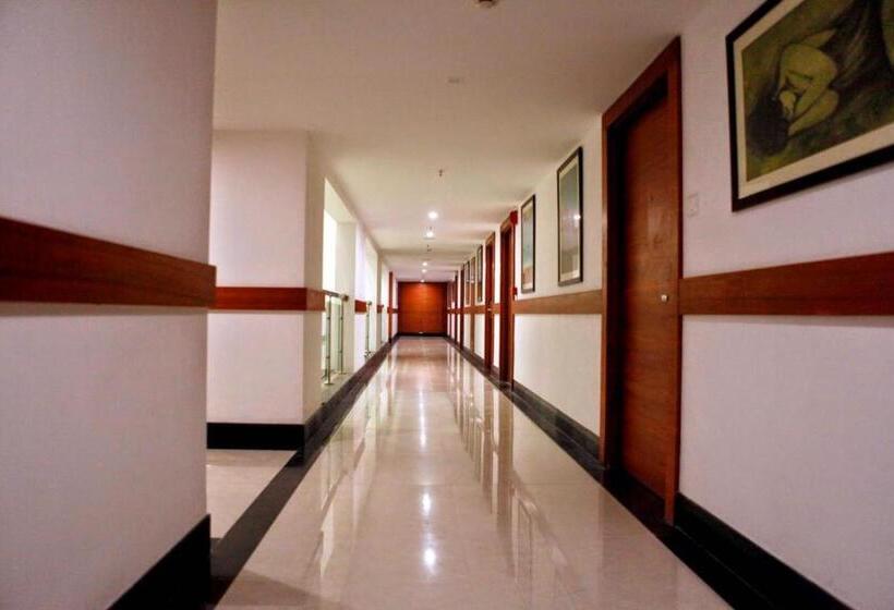 Lemon Tree Hotel Shimona Chennai