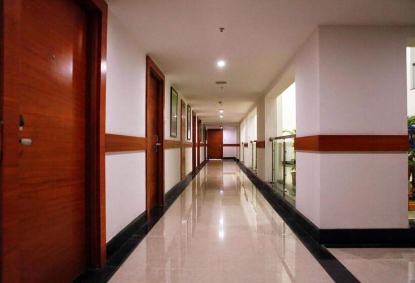 Lemon Tree Hotel Shimona Chennai