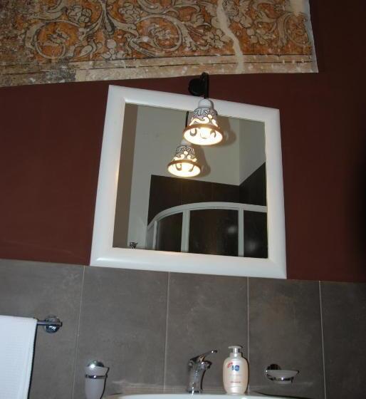 בית מלון כפרי Locanda Re Ruggero