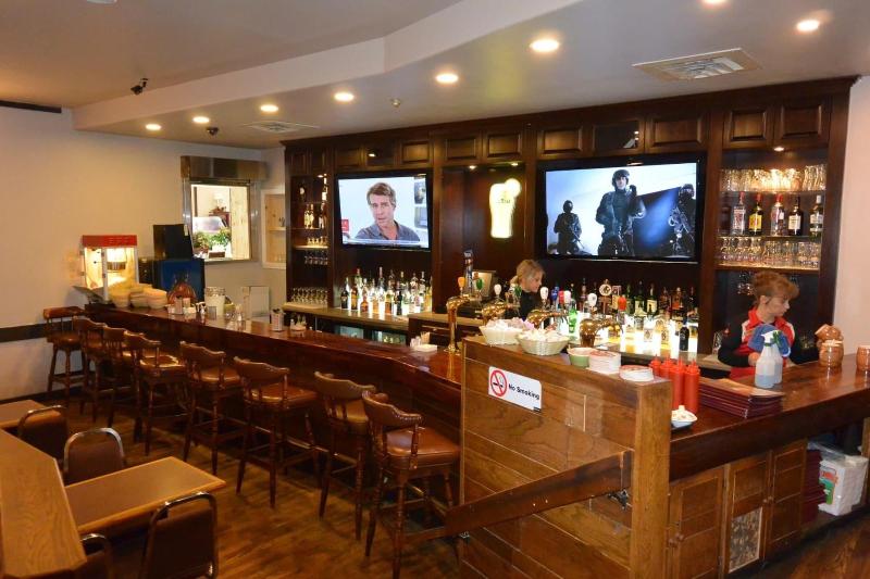 فندق Mcintosh Country Inn & Conference Centre