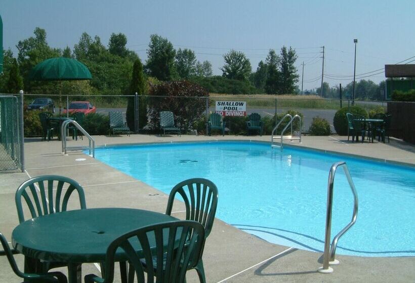 فندق Mcintosh Country Inn & Conference Centre