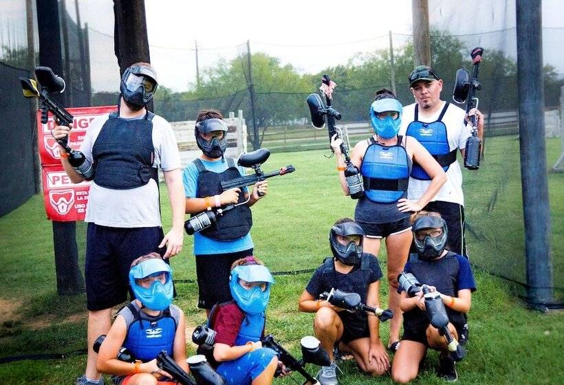 فندق North Texas Jellystone Park