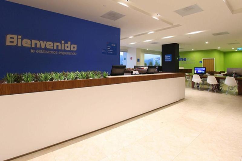 هتل One Puerto Vallarta Aeropuerto