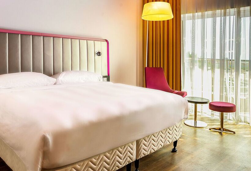 Park Inn By Radisson Hotel And Residence Duqm