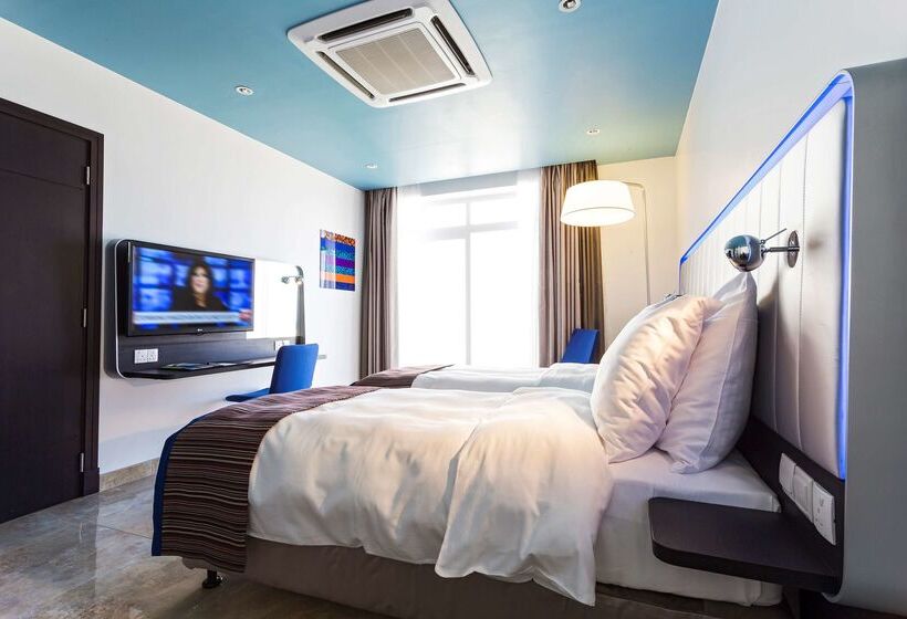 Park Inn By Radisson Hotel And Residence Duqm