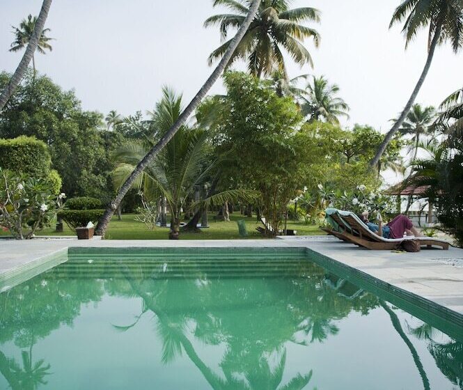 Отель Purity At Lake Vembanad