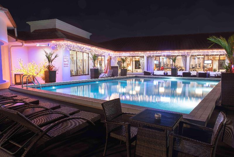 هتل Ramada By Wyndham Princess Paramaribo