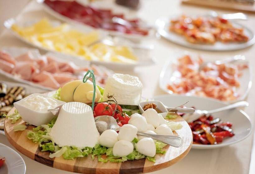 בית מלון כפרי Borgo Mulino A Vento   Resort