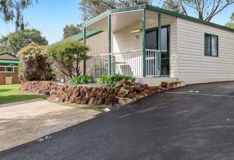 هتل Riverview Tourist Park