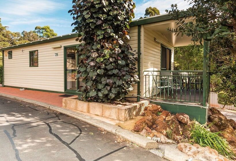 هتل Riverview Tourist Park