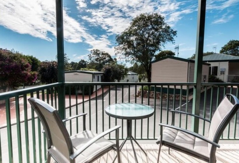 هتل Riverview Tourist Park