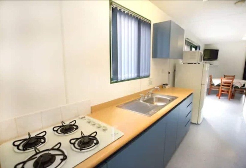 هتل Riverview Tourist Park