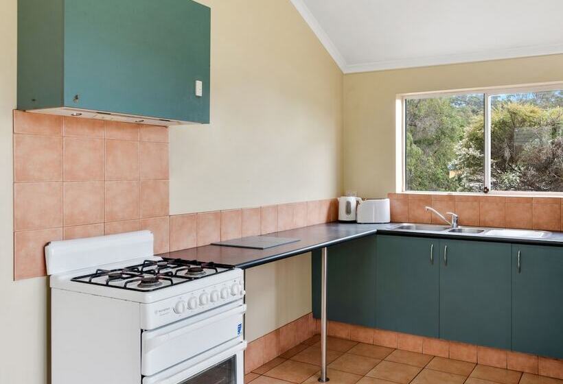 هتل Riverview Tourist Park