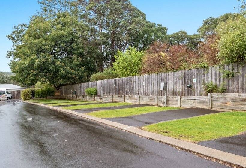 هتل Riverview Tourist Park