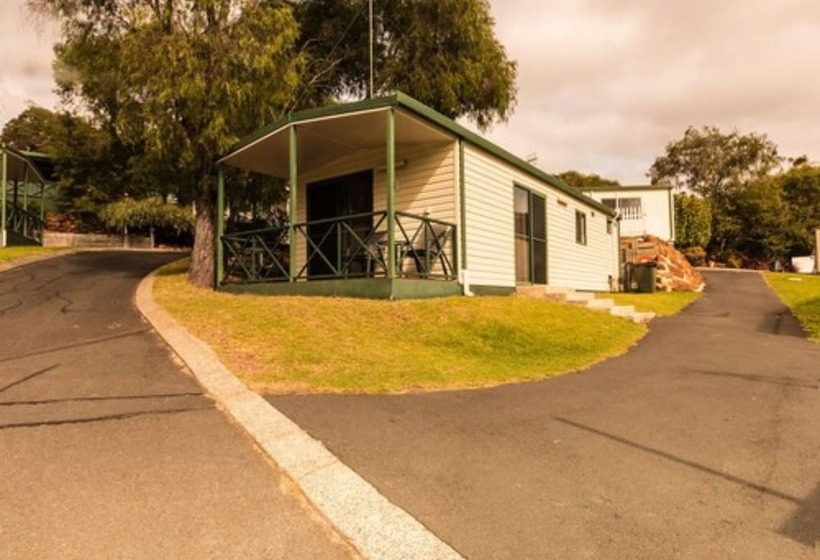 هتل Riverview Tourist Park