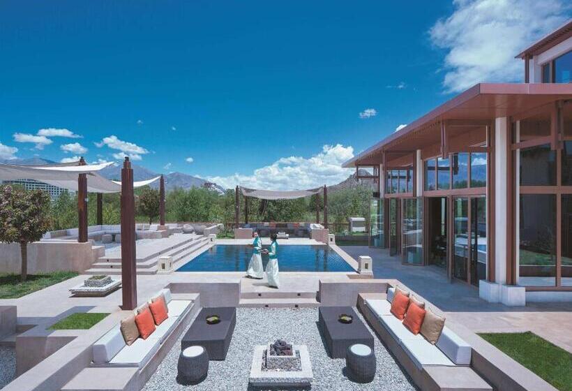 ホテル Shangrila Lhasa