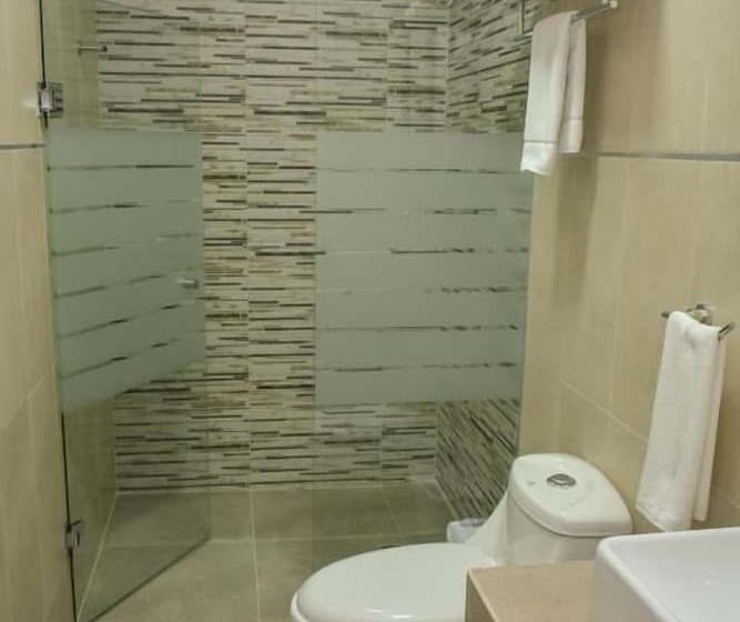 Отель Suites Los Arcos