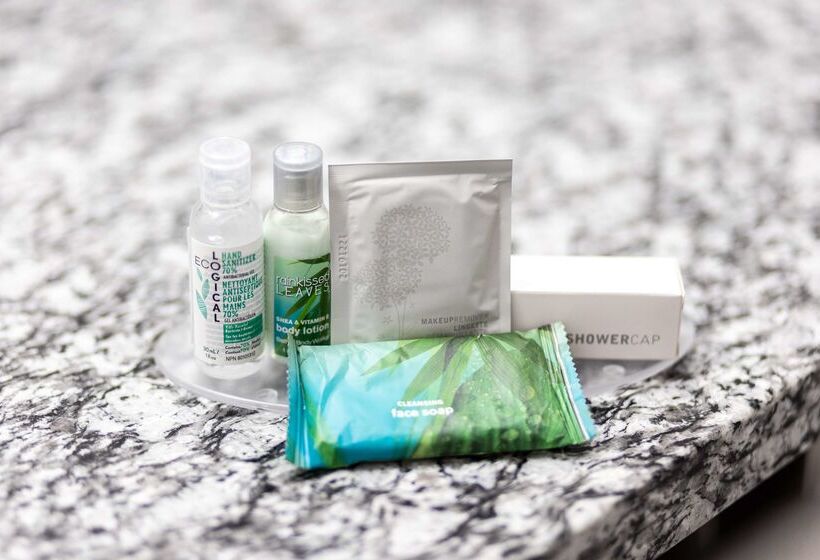 호텔 Home Inn And Suites Lloydminster