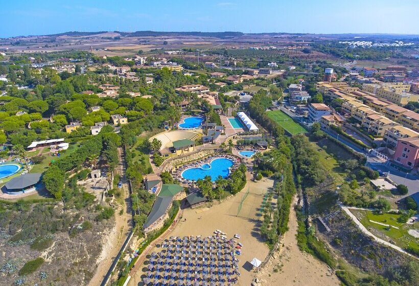 فندق Th Le Castella   Baia Degli Dei Village