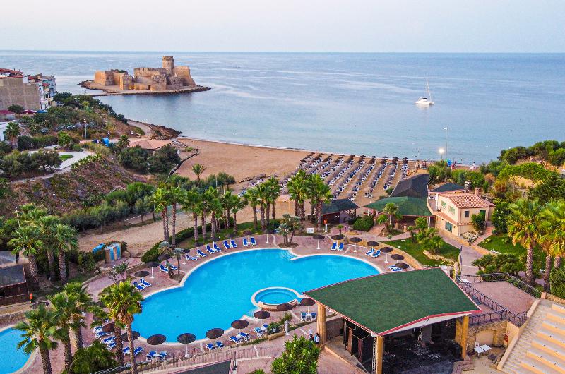 فندق Th Le Castella   Baia Degli Dei Village