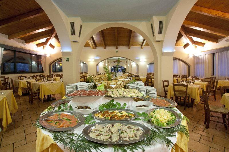 호텔 Th Le Castella   Baia Degli Dei Village