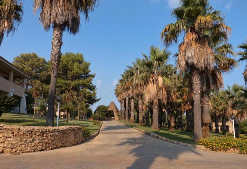 호텔 Th Le Castella   Baia Degli Dei Village