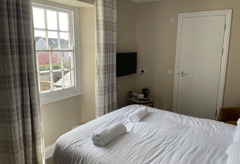 Отель Duke Of Cornwall