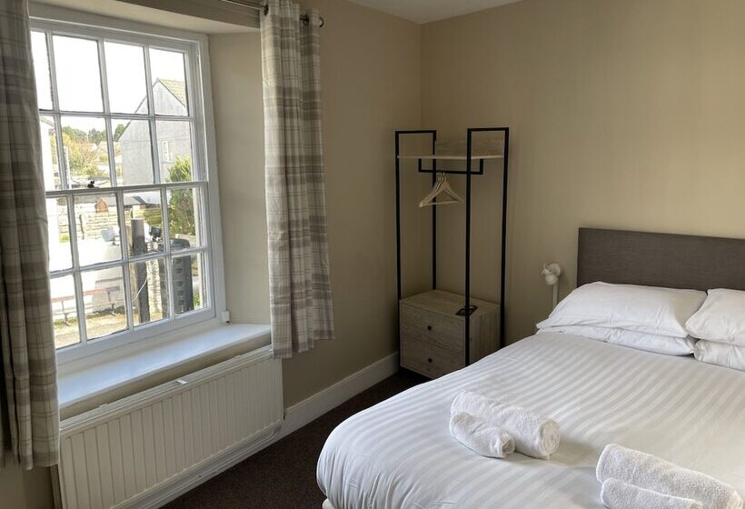 Отель Duke Of Cornwall