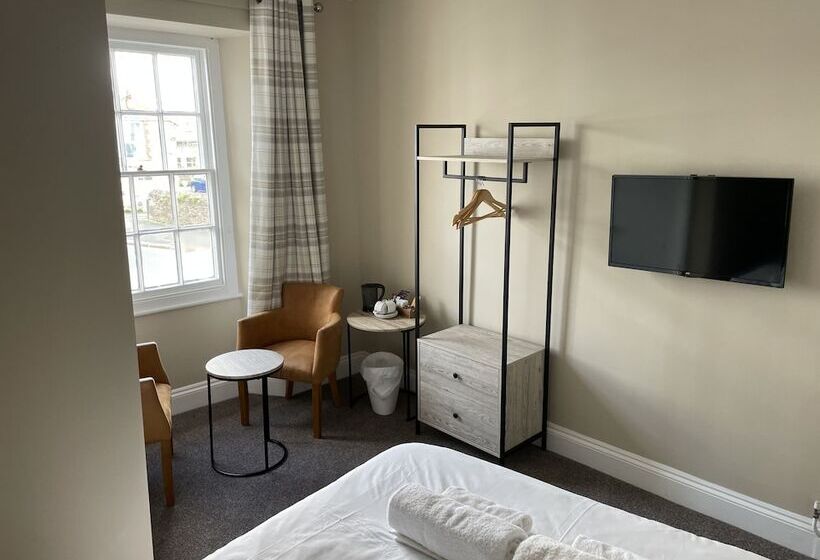 Отель Duke Of Cornwall