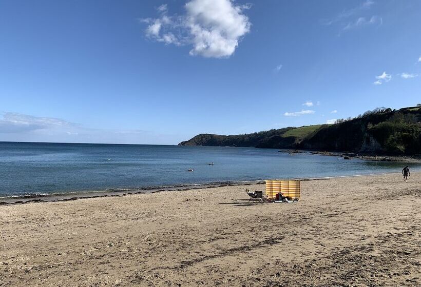 Отель Duke Of Cornwall