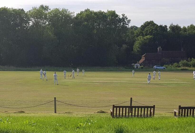 فندق The Inn On The Green