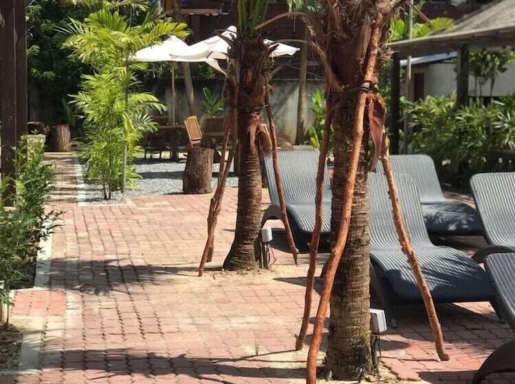 Отель Tropical Resort Langkawi
