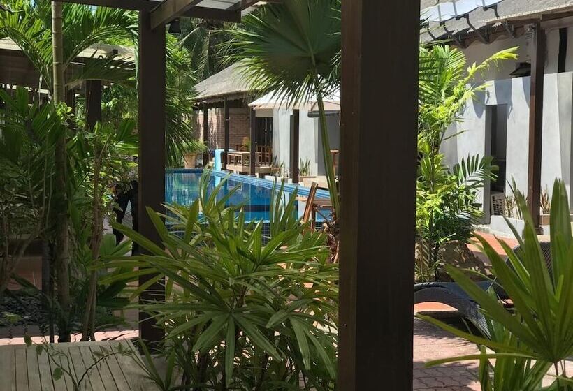هتل Tropical Resort Langkawi