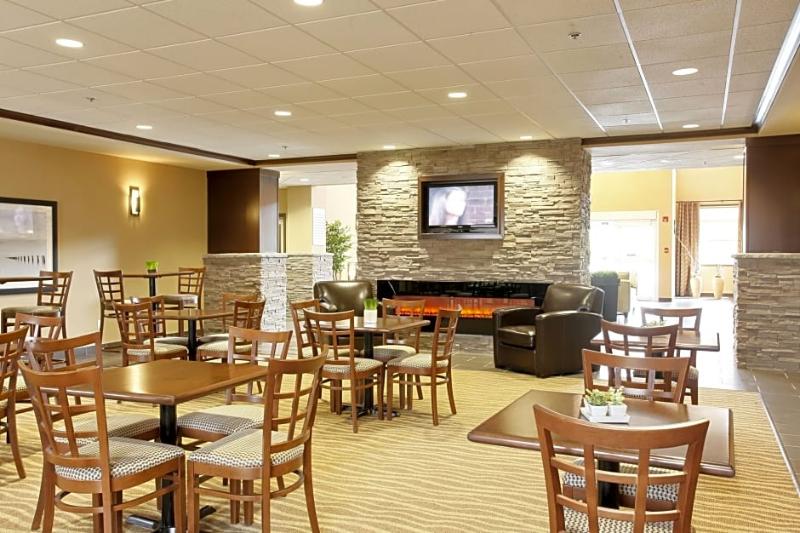 فندق Vegreville Suites